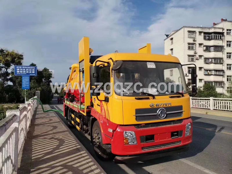 程力集團東風天錦新一代羅茨吸污機組試車 程力集團東風天錦新一代羅茨吸污機組試車